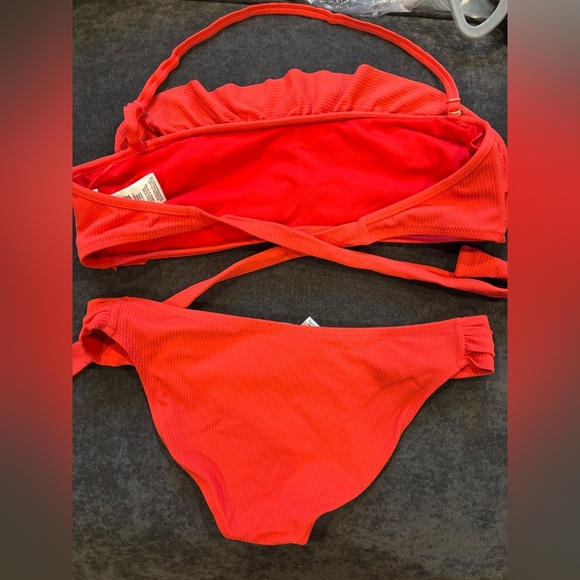 Jessica Simpson Vibrant Red Bikini Top - Picture 5 of 5